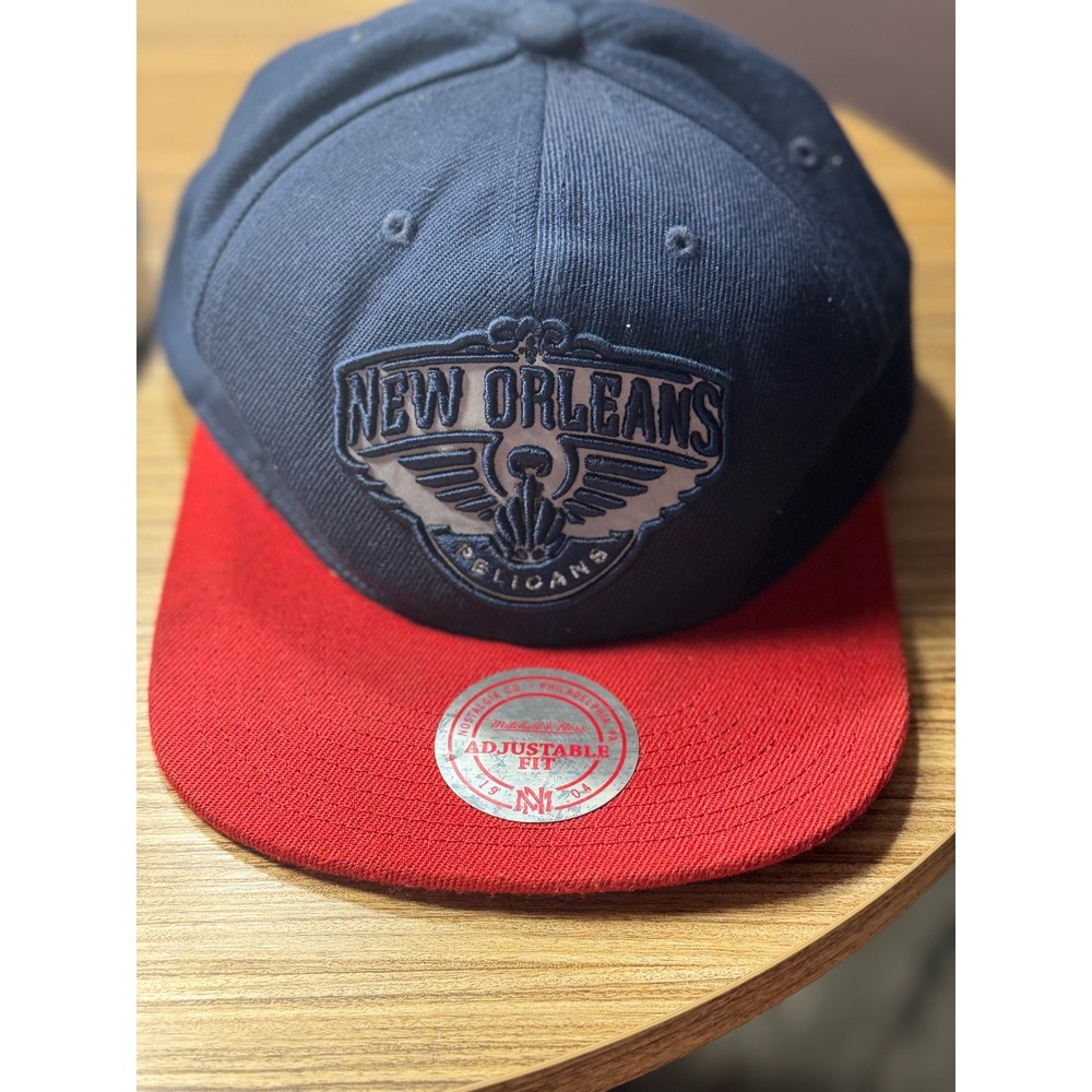 Mitchell & Ness New Orleans Pelicans Snapback Hat Navy Red NBA